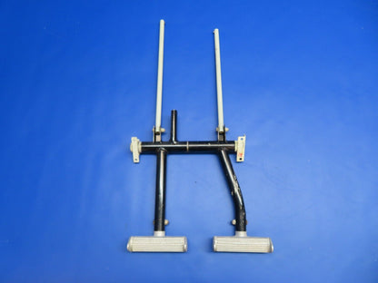 Bellanca 17-30 Viking Co-Pilot Rudder Pedal Assy P/N 19266, 195270 (0922-664)