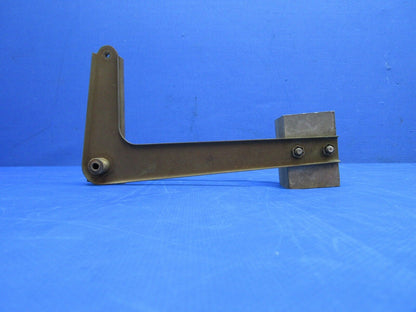 Cessna 310 / 310I Elevator Bob Weight Bellcrank Assy P/N 0861171-7 (1023-758)