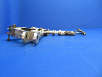 Piper PA-34-200T Seneca II LH Truss Main Gear w/ Switch P/N 78721-02 (0223-907)