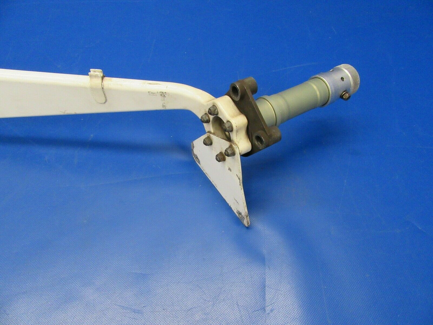 Diamond DA40-180 Strut Main Gear RH P/N D41-3213-12-50_1