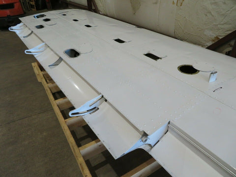 1979 Cessna T210N Left Hand Wing Structure P/N 1221222-17 (0521-105)