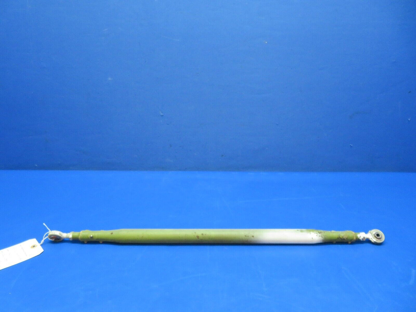 Cessna 401 / 401A RH Intermediate Tube Assy MG Retract P/N 5045009-11 (1223-378)