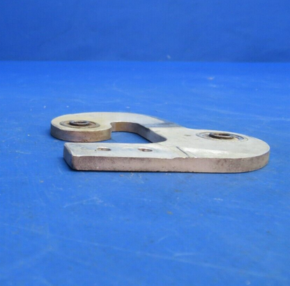 Piper Aerostar 602P AFT Hinge Assy Nose Gear Door P/N 250019-01 (0123-703)