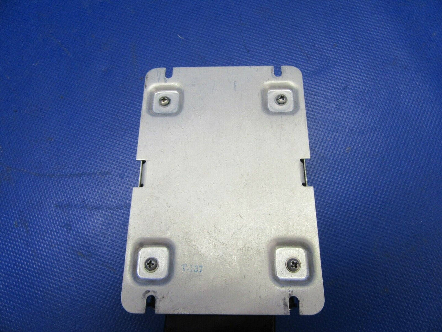 King KA-142 Trim Adapter 065-5020-01 / 30 Day Warranty (0621-644)