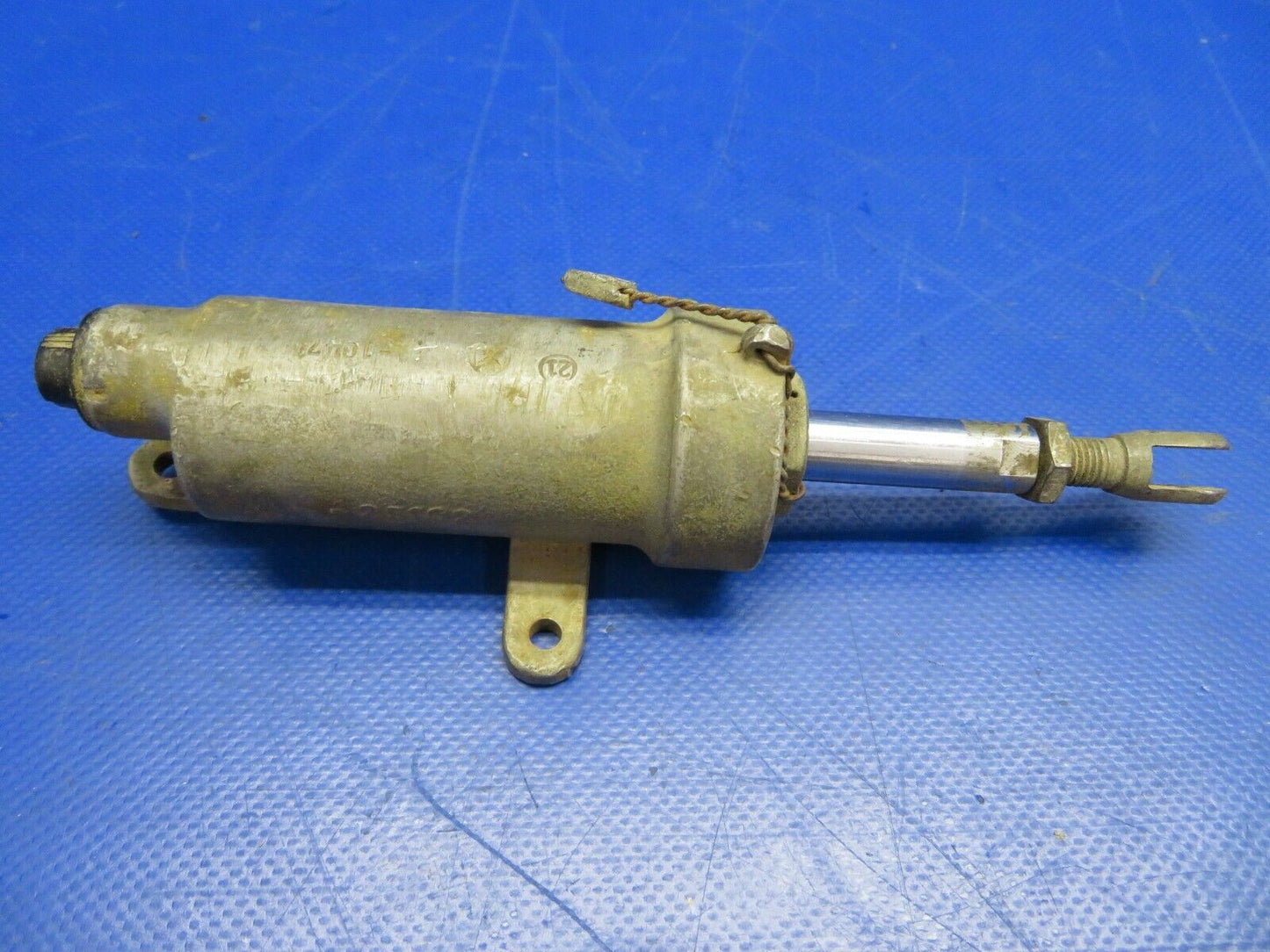 Aircraft Steering Shimmy Damper Cylinder P/N 25102 or CMS 922 (0520-333)