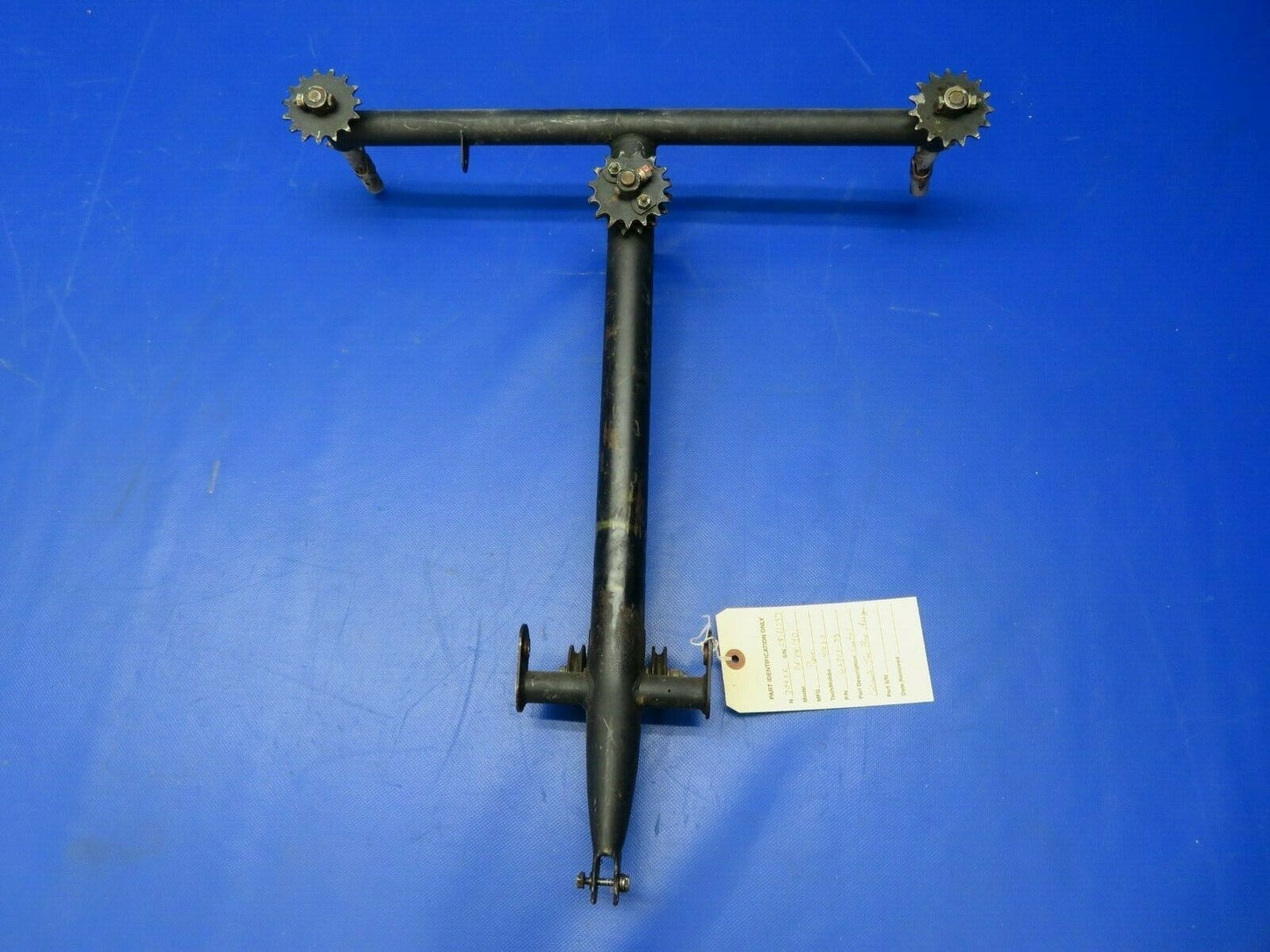 Piper PA-28-140 Cherokee Control Column Tee Bar 62703-33, 62703-033 (0621-701)