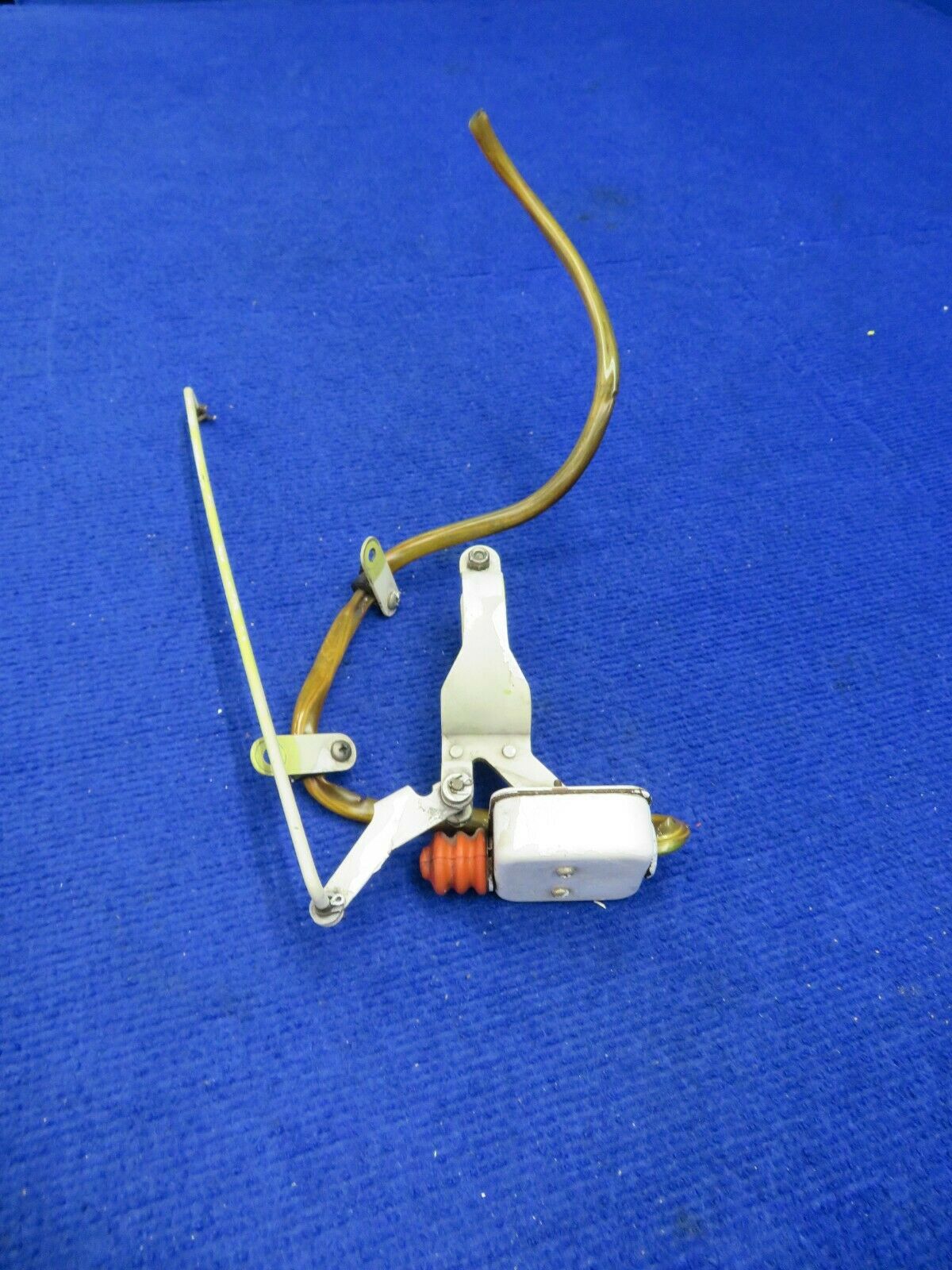 Beech 58 Baron Landing Gear Safety Switch RH P/N 002-361013-58 (0322-751)