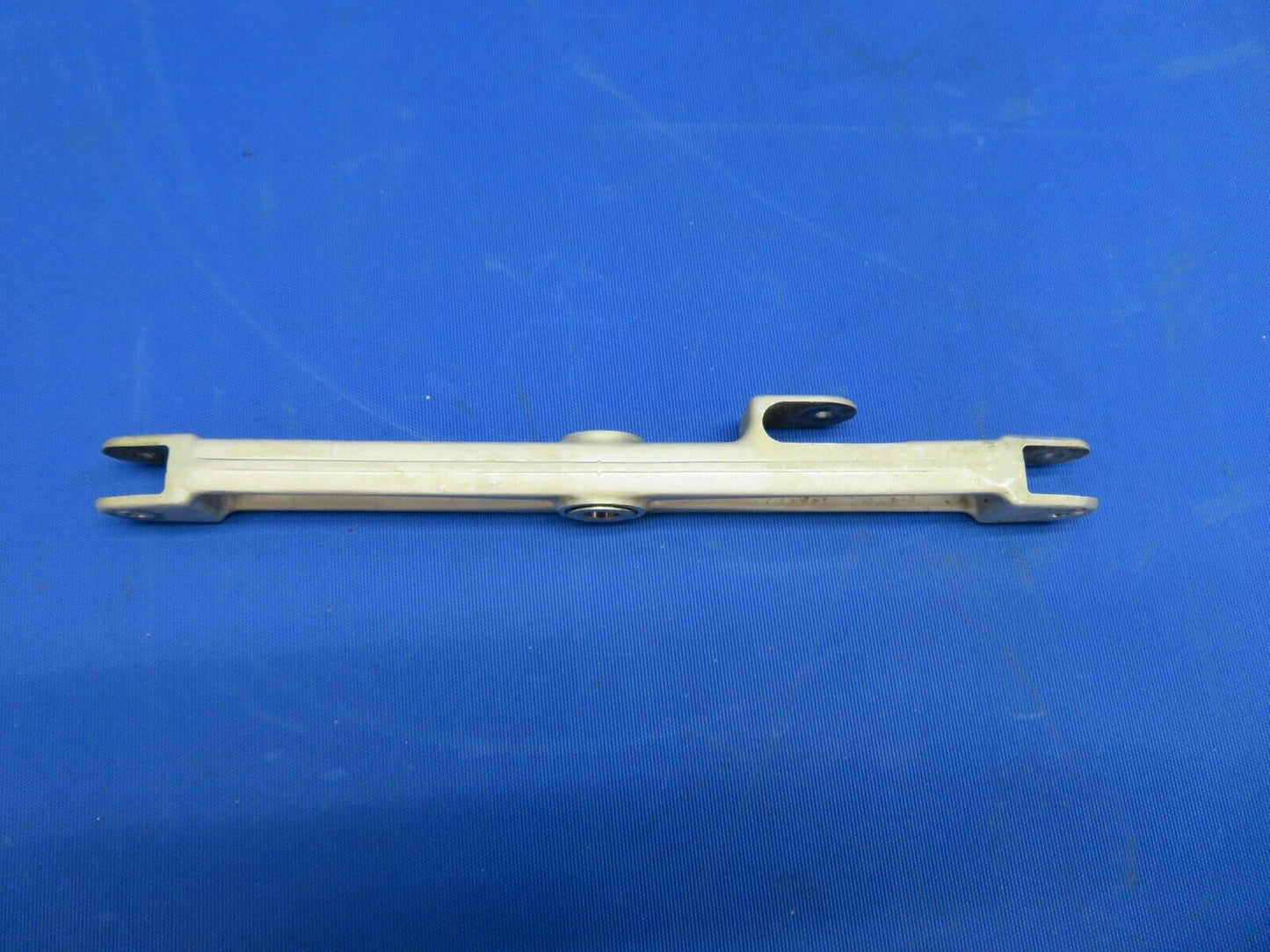 Cessna 182P Bellcrank Assembly Nose Gear Steering P/N 0743602-1 (0820-107)