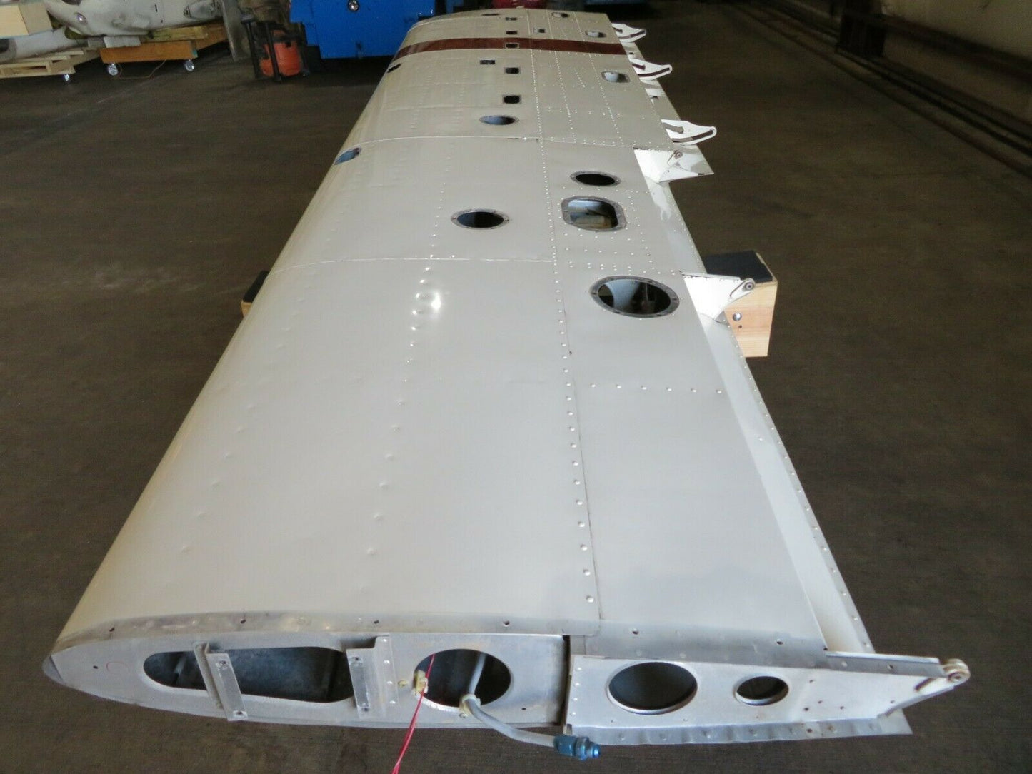 1975 Cessna Cardinal 177RG RH Wing Structure P/N 2022002-3 (0321-162)