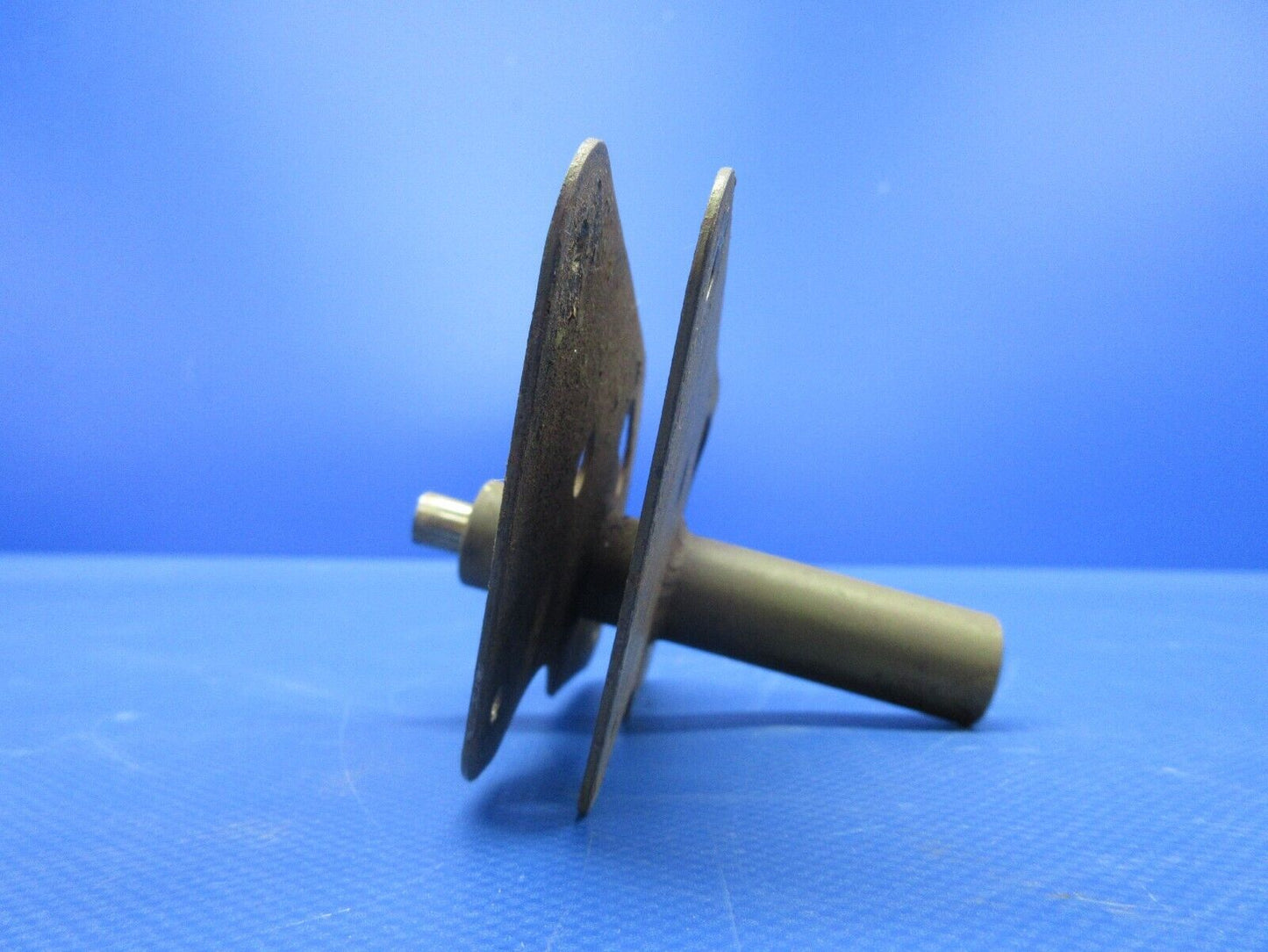 Cessna Aileron Bellcrank Assembly LH P/N 0422430-1 (0324-1110)