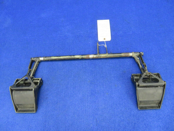 1956 Cessna 310 Rudder Pedal Assy RH w/ Torque Tube P/N 0861700-2 (0422-92)