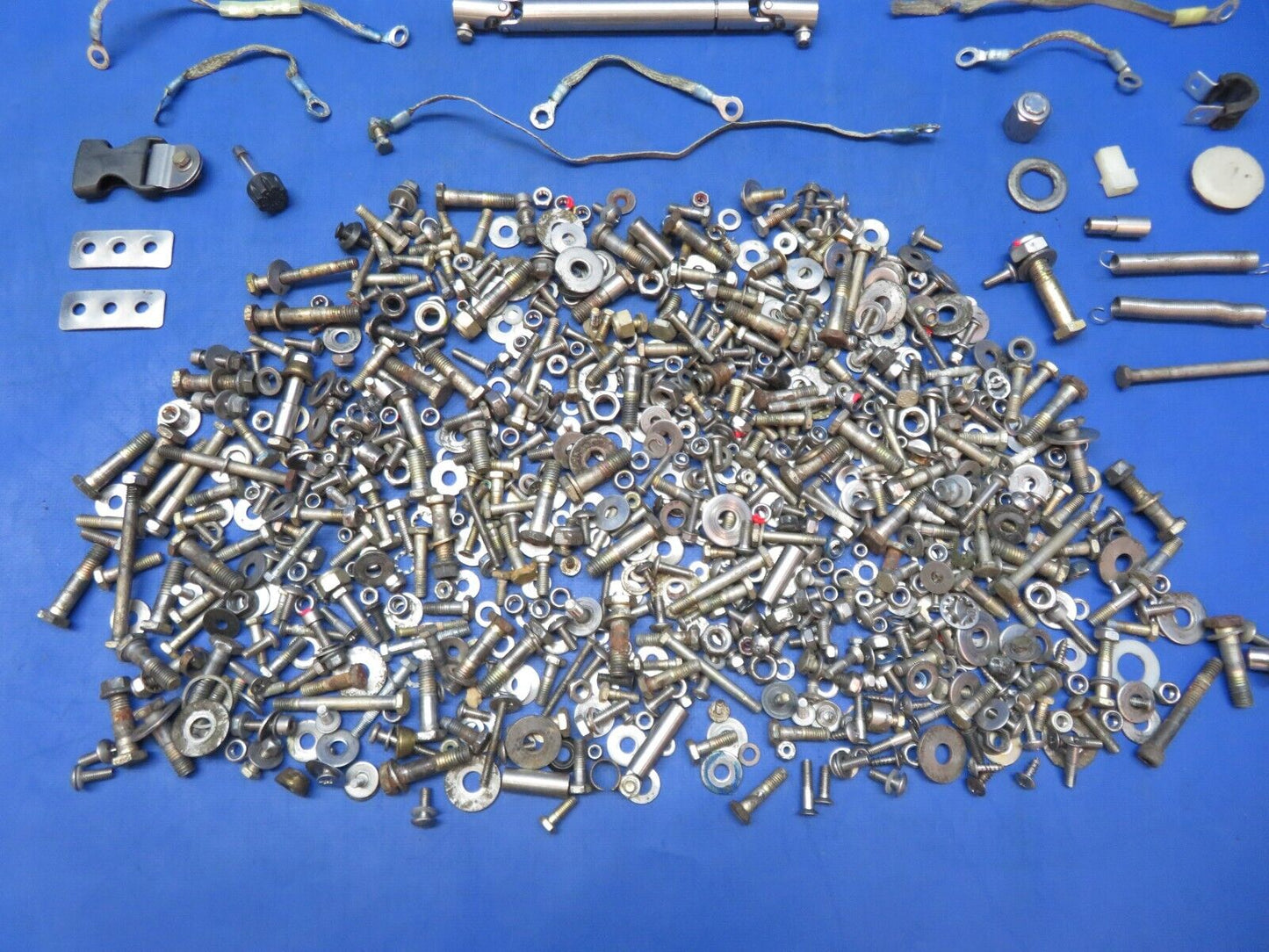 Diamond DA-42 Miscellaneous Hardware LOT (1023-554)