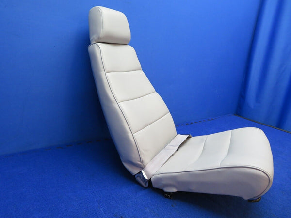 Beech Baron 58P Passenger Seat #4 RH Center FWD P/N 102-530077-9 (0822-539)