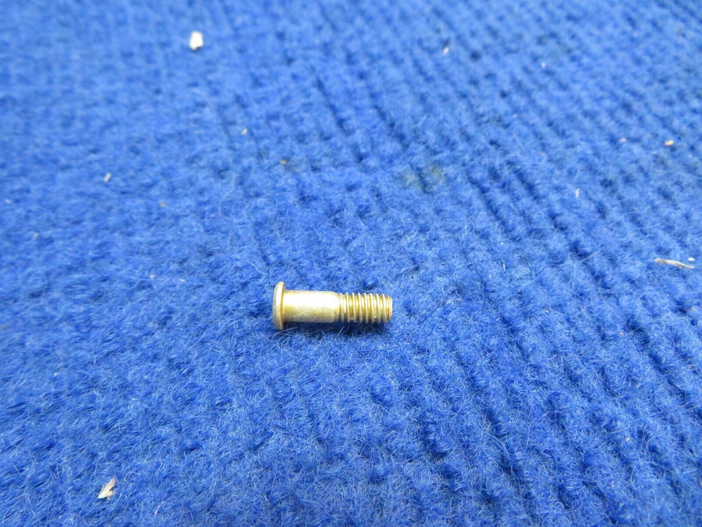 Hi-Loc Fasteners P/N HL18PB5-4 LOT OF 63 NOS (0822-355)