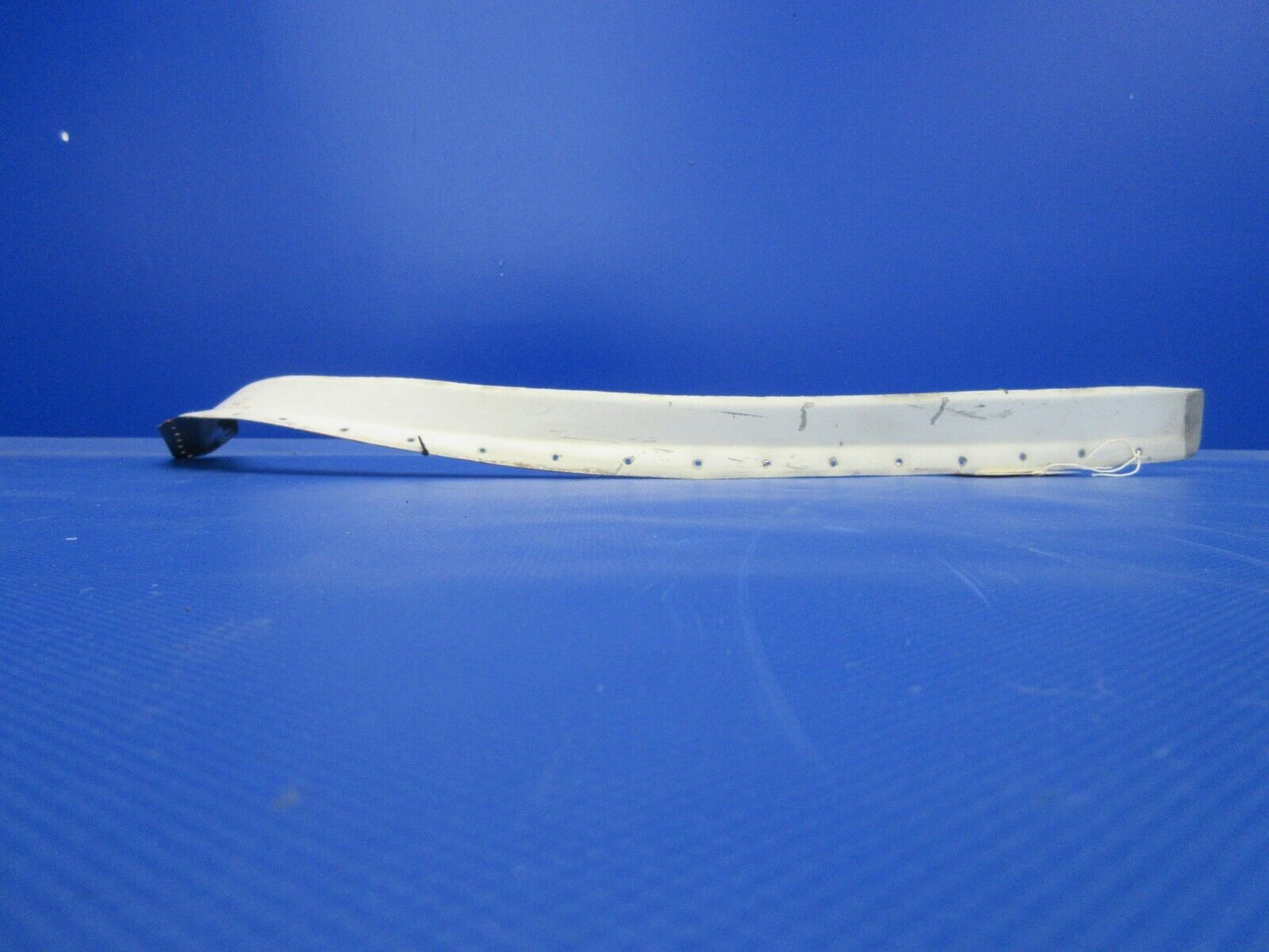 Cessna 150 RH Lower Outer Window Retainer P/N 0412039-6 (0224-1029)