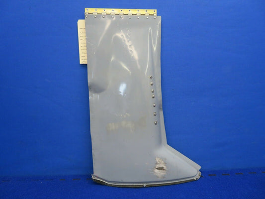 Cessna 310 / 310R Main Landing Gear Door Assy RH OTBD P/N 0826002-209 (0422-20)