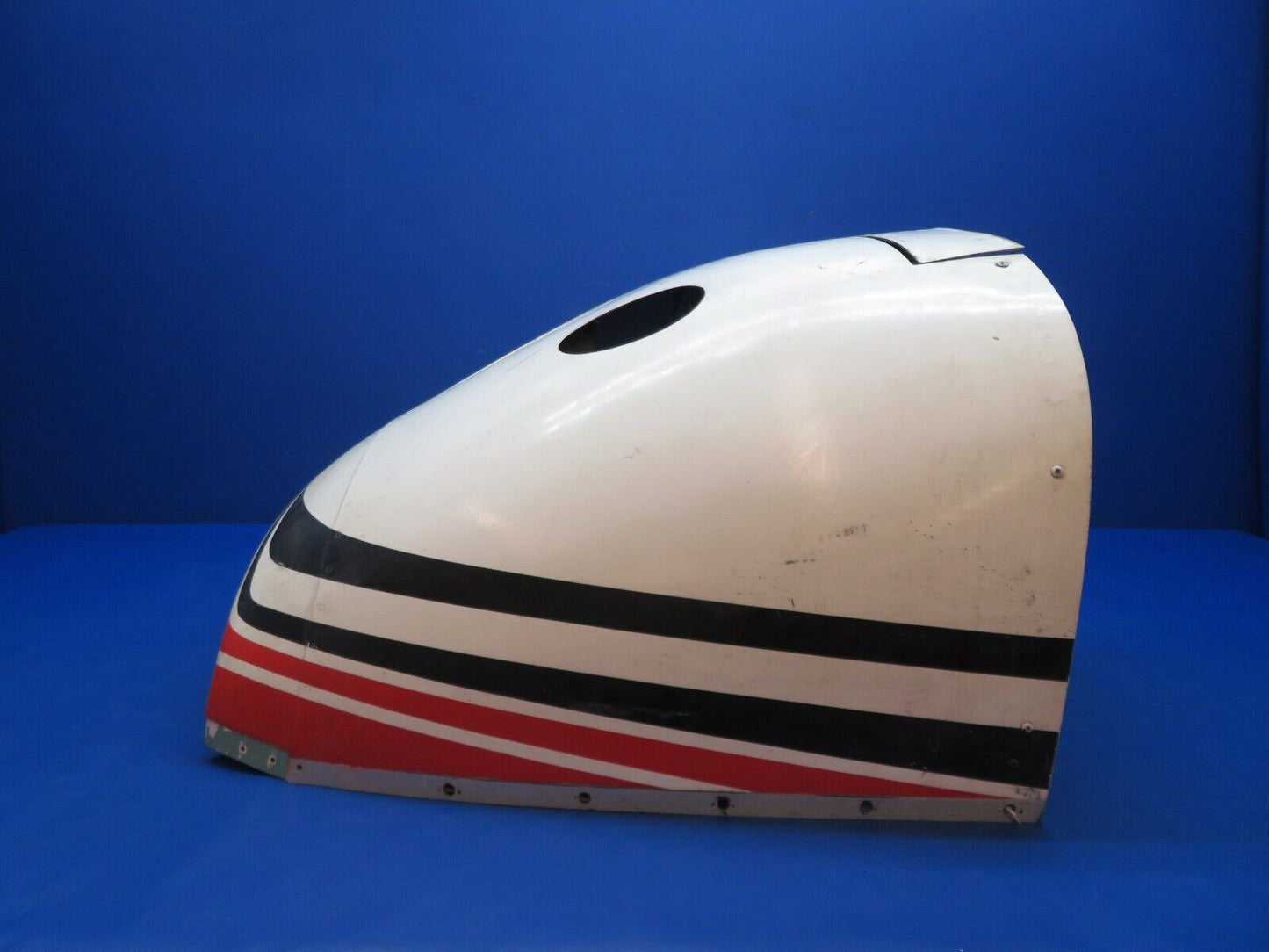 Cessna Cardinal 177 Lower Cowl Assembly w/ Cowl Flaps P/N 1752090-200 (1123-247)