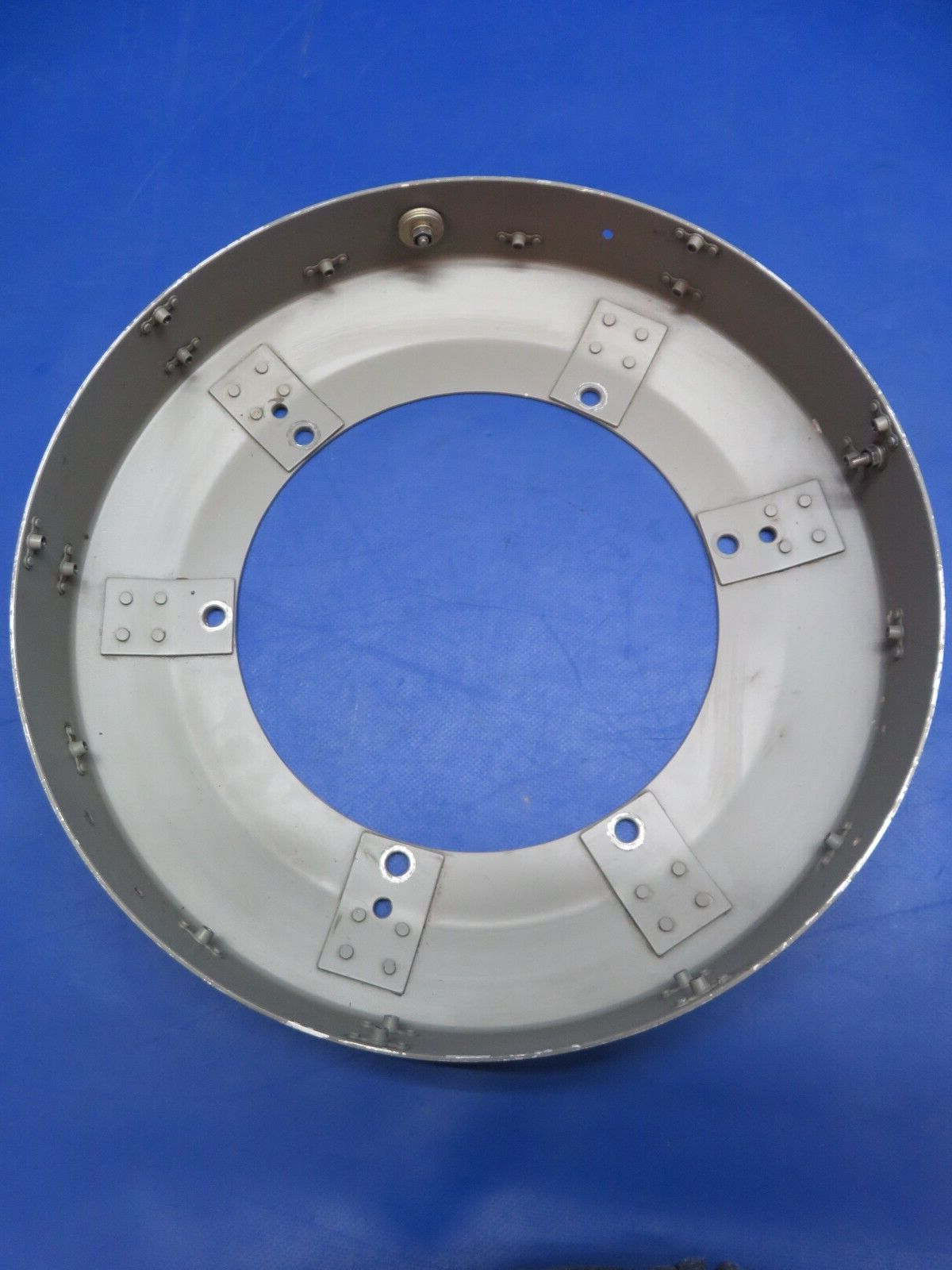 Beech 95-B55 Hartzell Spinner Bulkhead w/ De-Ice Slinger P/N C-3566-1 (0423-396)