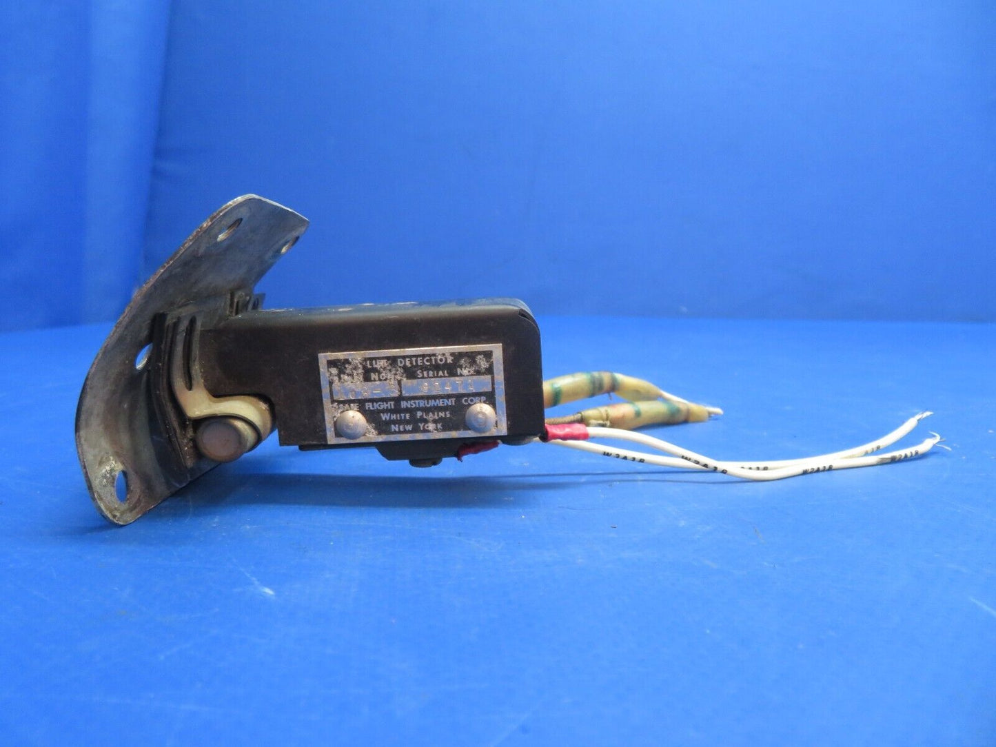 Beech 95-B55 Baron Heated Safe Flight Lift Detector 24 V P/N 168-3 (0223-557)