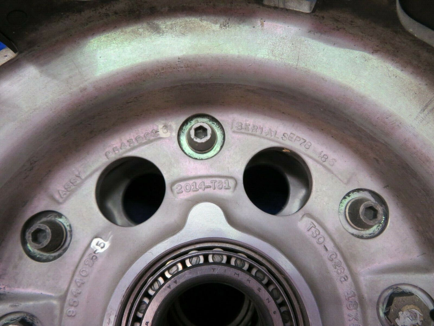 Goodyear Wheel 18 X 5.5  P/N 9543991-6, 9550624, 9544025-3 (0422-477)