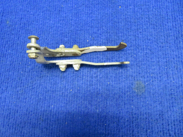 Cessna 310 Uplock Hooks Assy Main Gear P/N 0841140-5 (0522-357)