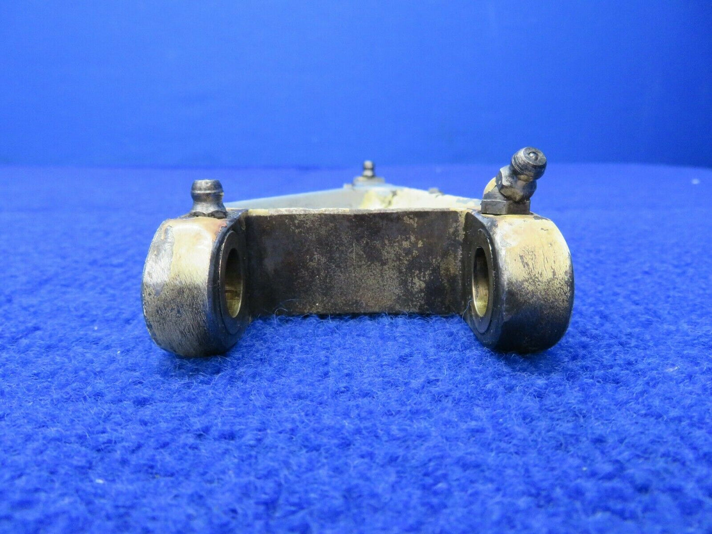 Cessna 310 / 310R Torque Link Assy LWR LH P/N 5141005-9 (0422-34)