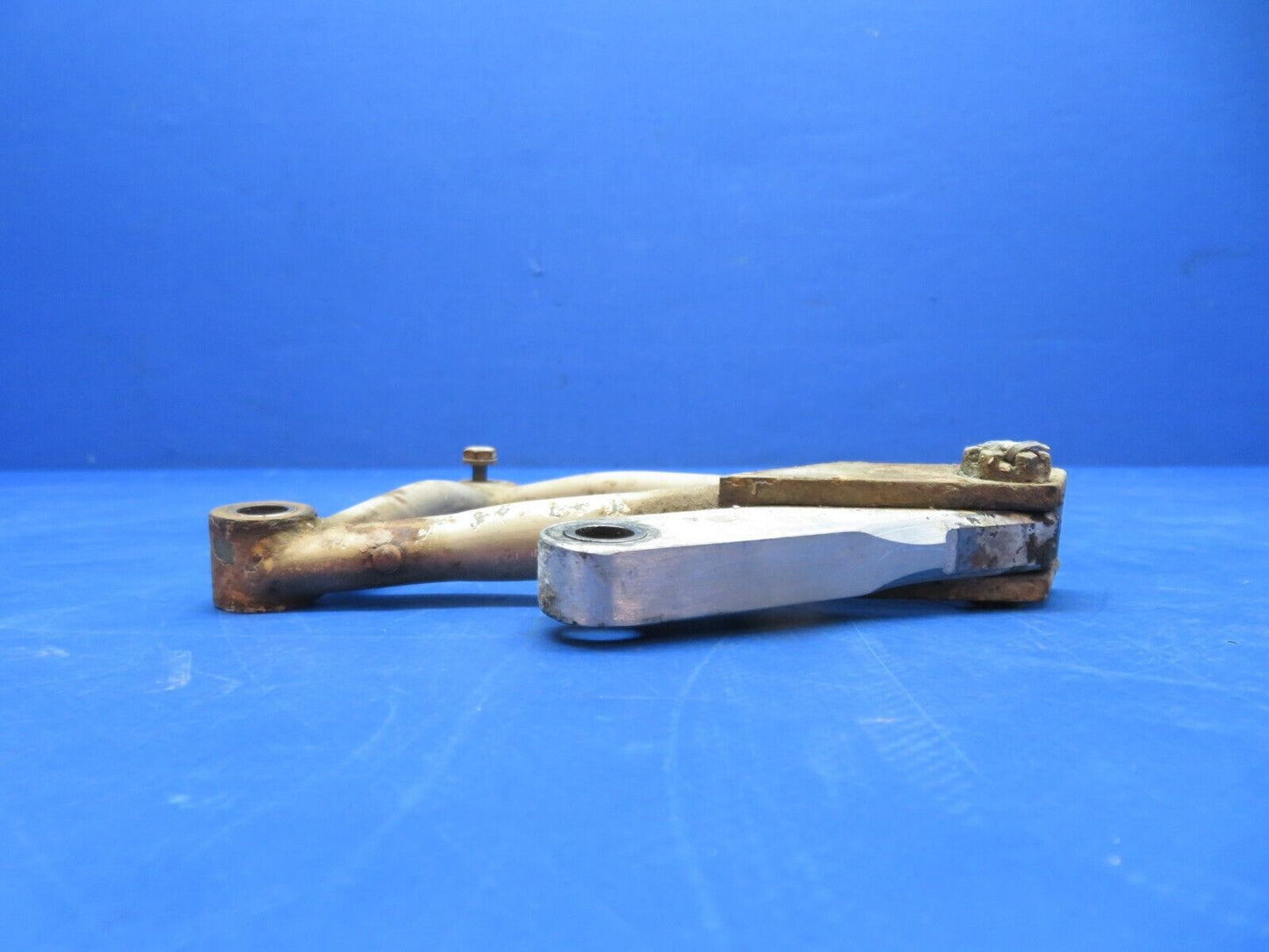 Mooney M20 / M20C LH Main Gear Retract Truss w/ Link P/N 520006-1 (1023-341)