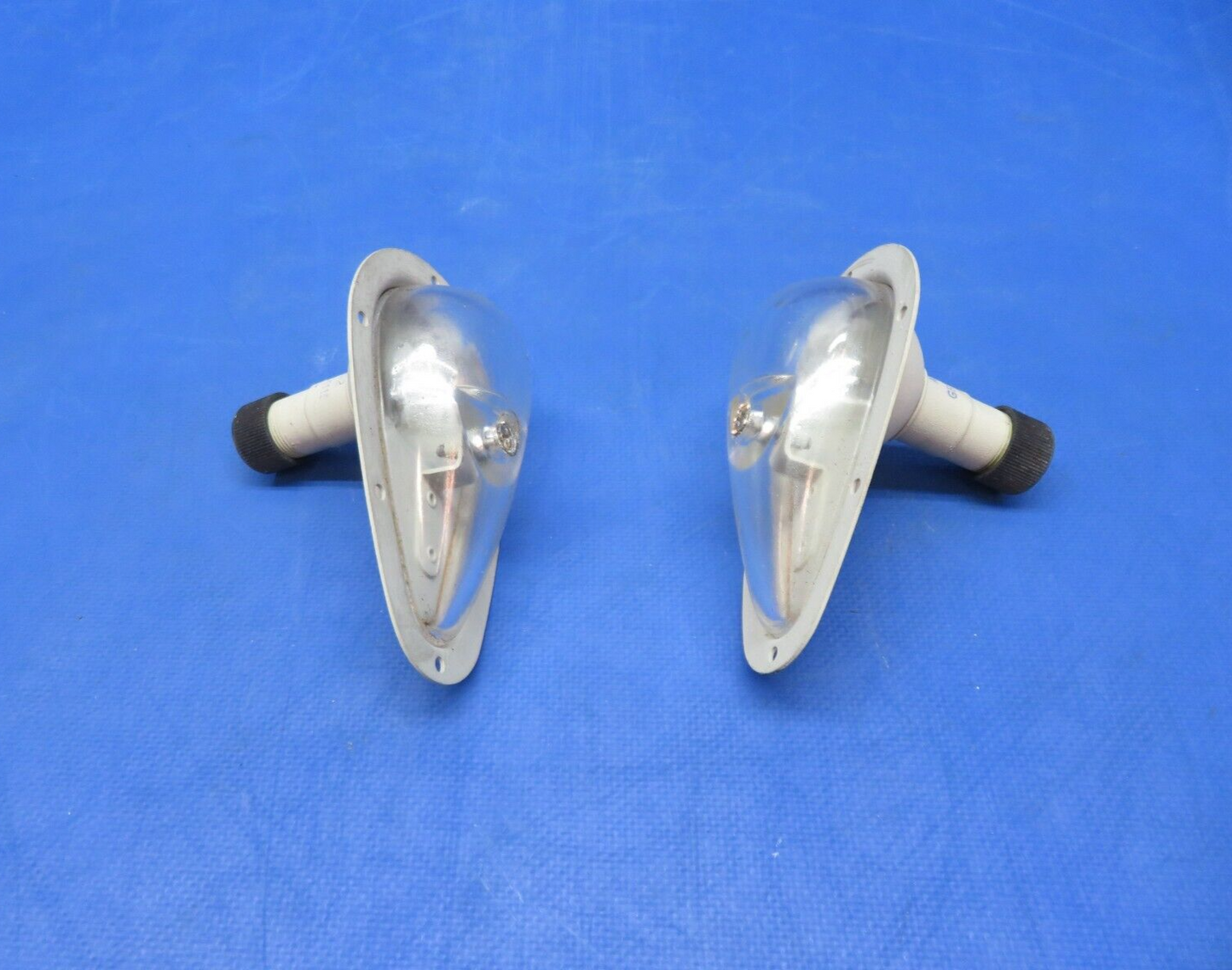 Grimes Aviation Upward Light 26v P/N AN3097-2 NOS LOT OF 2 (0923-549)