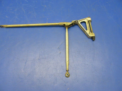 Beech 95-B55 Actuator & Link Landing Gear Door LH P/N 45-815003-3 (1121-310)