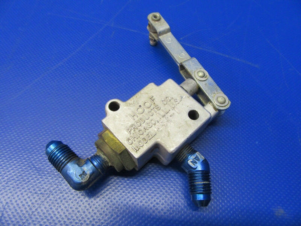 Beech Baron 95-A55 Hoof A53-T Parking Brake Valve 35-380065-5 (0420-233)