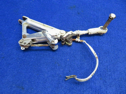Piper RH Main Gear Truss Link Assy Casting # 20766 (0722-365)