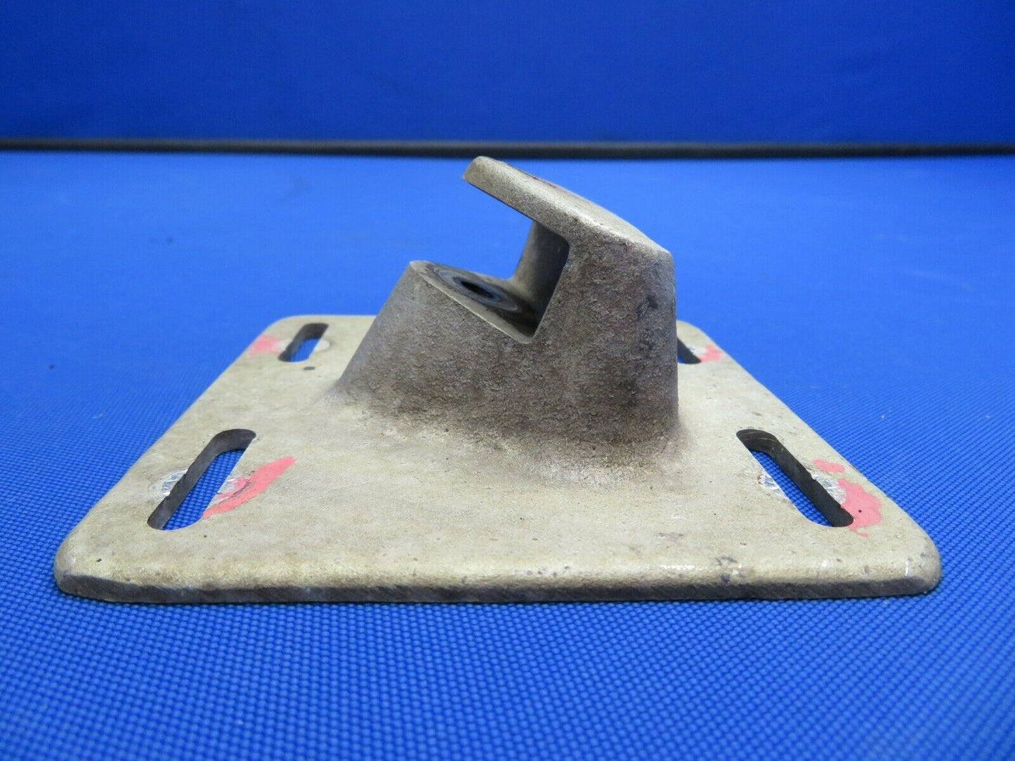 Cessna 210L Main Landing Gear Uplock Support P/N 1241075-1 (0820-402)