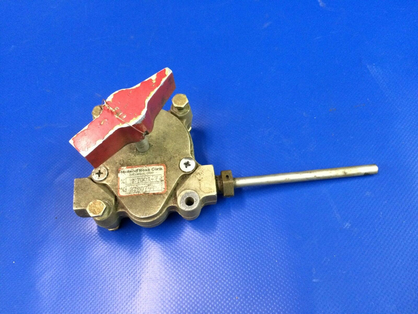 Beech Baron 58 Fuel Selector Valve P/N HE 7001-7 (1016-108)