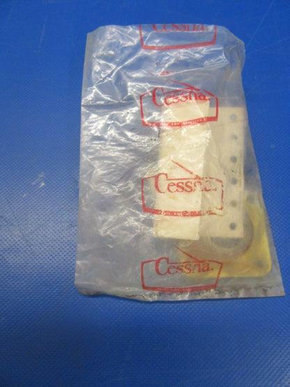 Cessna 310 Bearing / Housing Torque Tube P/N 0813300-35 NOS (0918-49)