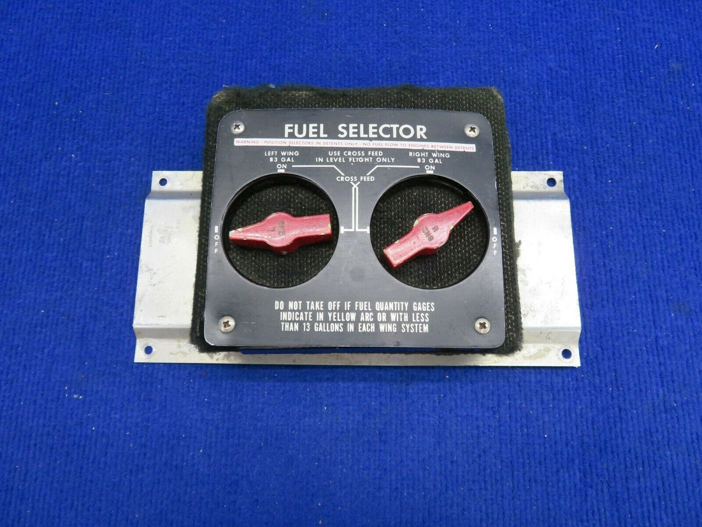 Beech 58 Baron Fuel Selector V166 Gal Panel P/N 002-920035-25 (0322-575)