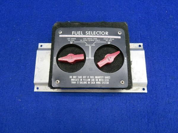 Beech 58 Baron Fuel Selector V166 Gal Panel P/N 002-920035-25 (0322-575)