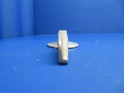 Cessna 310 Cabin Door Handle Assy P/N 0811490-88 (1022-631)