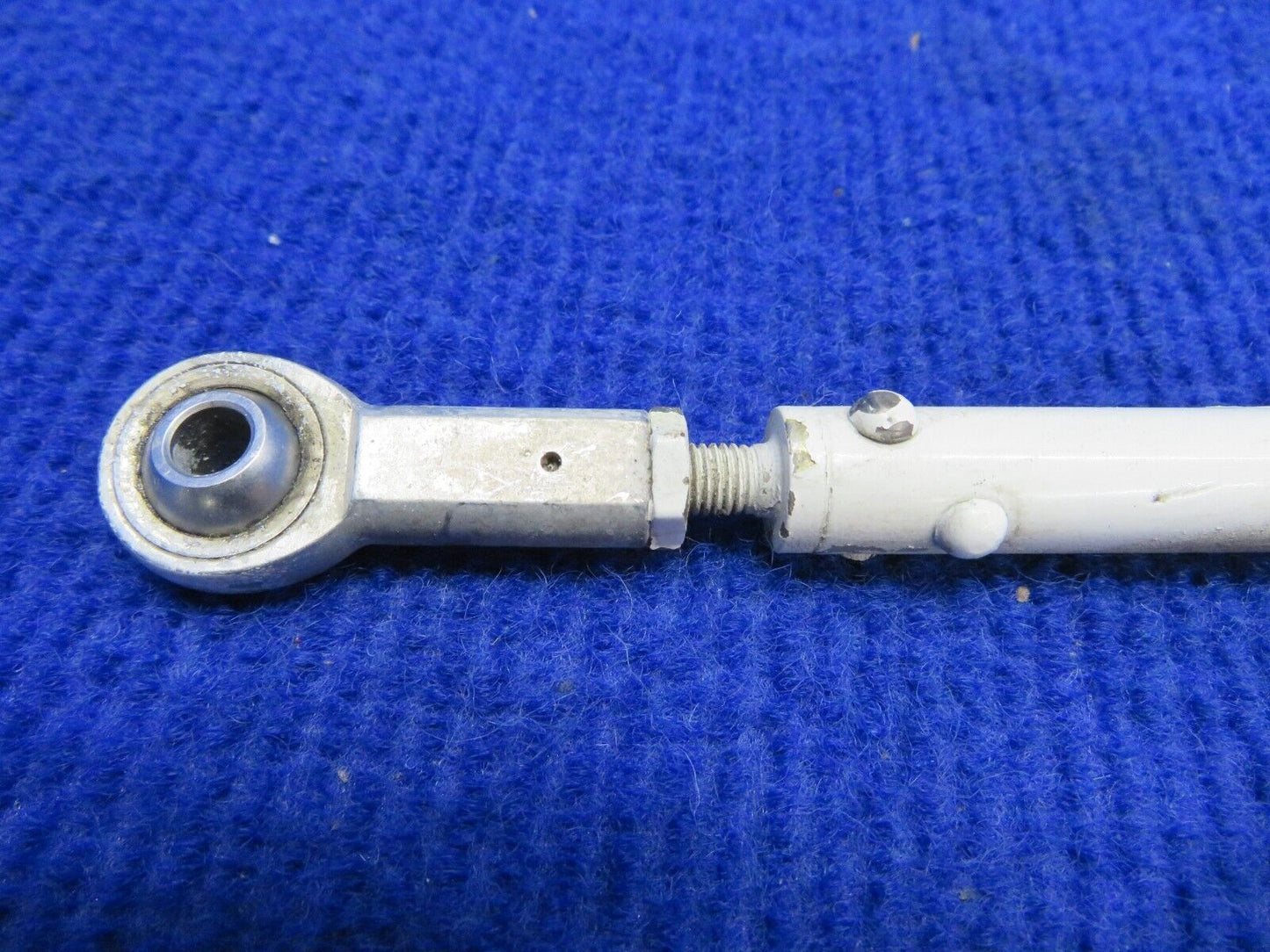 Cessna 210 / T210N Aileron Rod Assy P/N 1221113-4 (0522-758)