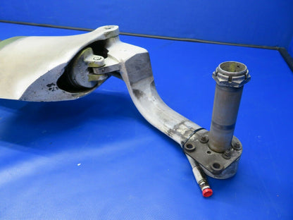 Beech B19 Musketeer Sport Main Gear RH P/N 169-810000-660 FOR PARTS (0421-123)