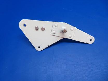 Bellanca 17-30 Viking Bellcrank Flap Actuator Assy P/N 192552 (0922-689)