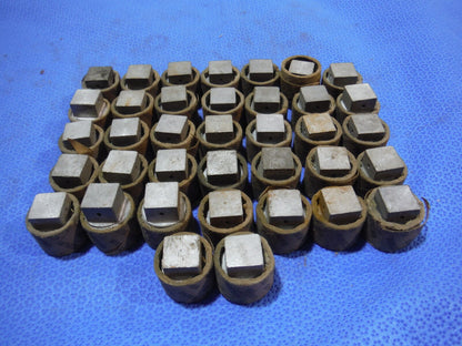 Plug, Pipe, Steel  LOT OF 37  P/N MS20913-4s  (715-20)
