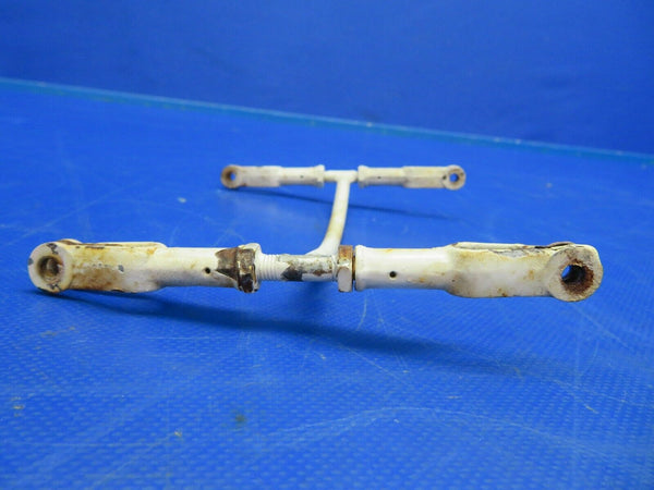 Cessna 310P Nose Gear Door Tie Rod Actuating P/N 0813300-77 (0620-677)