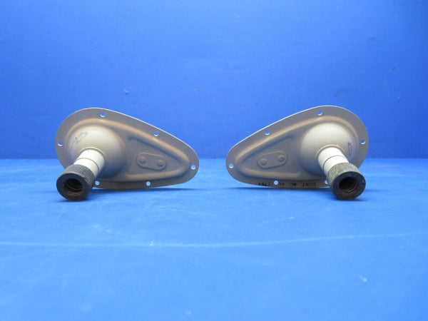 Grimes Aviation Upward Light 13v P/N AN3097-1 NOS LOT OF 2 (0923-550)