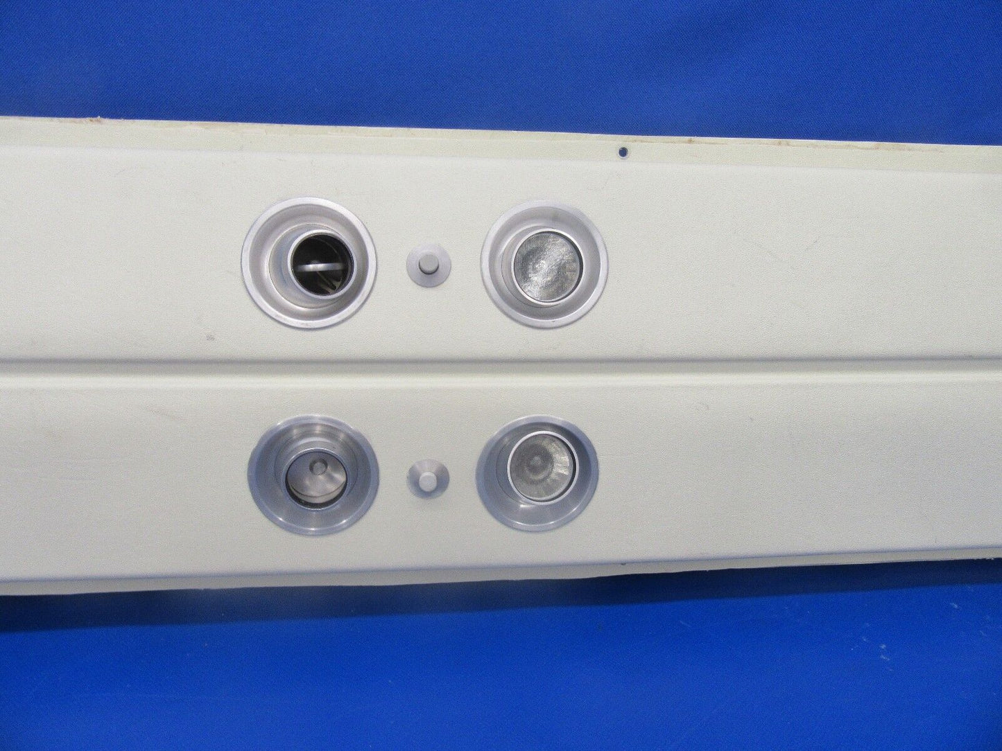 Beech Baron 58P Panel Headliner Outlet Duct Air & Light 58-530173-1 (0218-274)