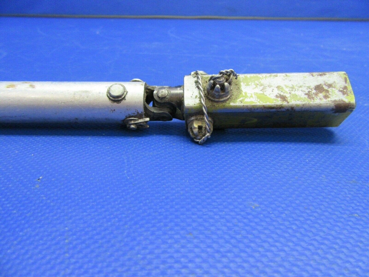 Mooney M20 Slip Joint Trim Control P/N 740029-000 (0821-523)