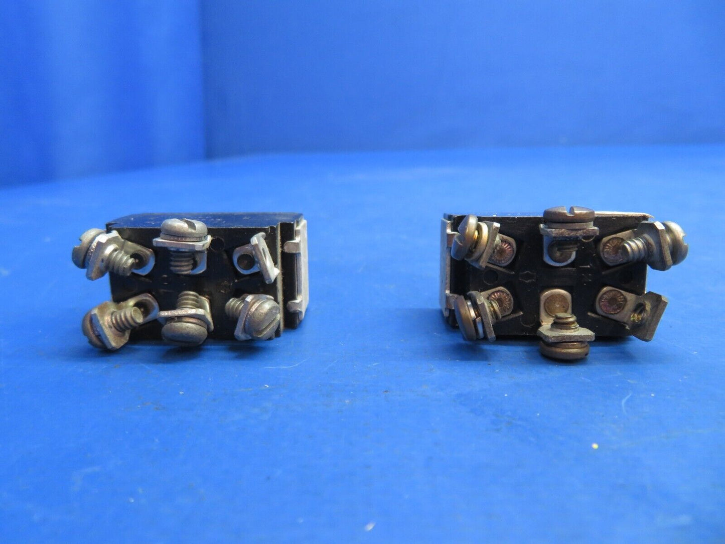 Piper Aerostar 602P Toggle Switch P/N MS25125-C3, MS35058-22 LOT OF 9 (0123-970)