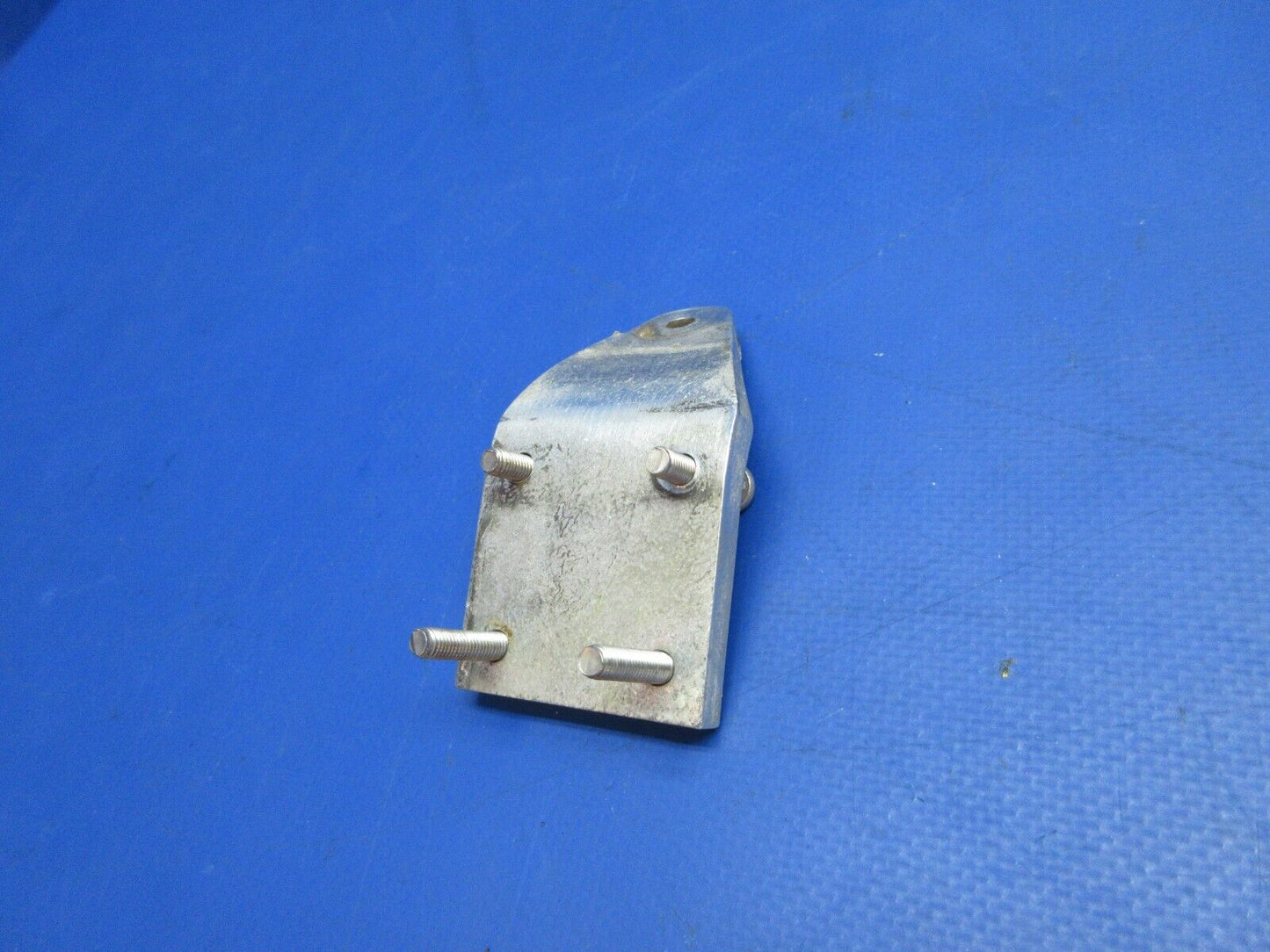 Cessna 401 LWR Cabin Door Cable Fitting P/N 5011286-9, 50112869-10 (0523-422)