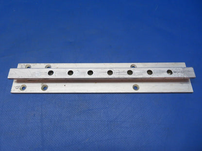 Beech 95-B55 Seat Track Center 3rd Or 4th Seat P/N 002-430021-57 (0523-982)