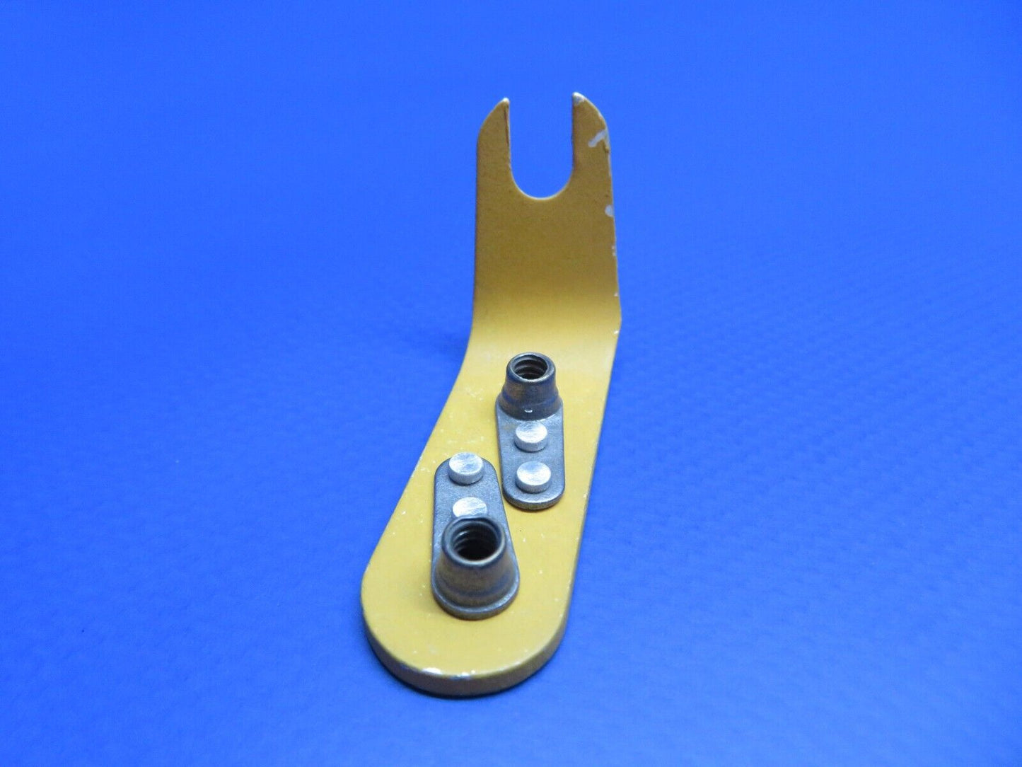 Piper Bracket Cable Clip P/N 44641-000 NOS (0922-577)
