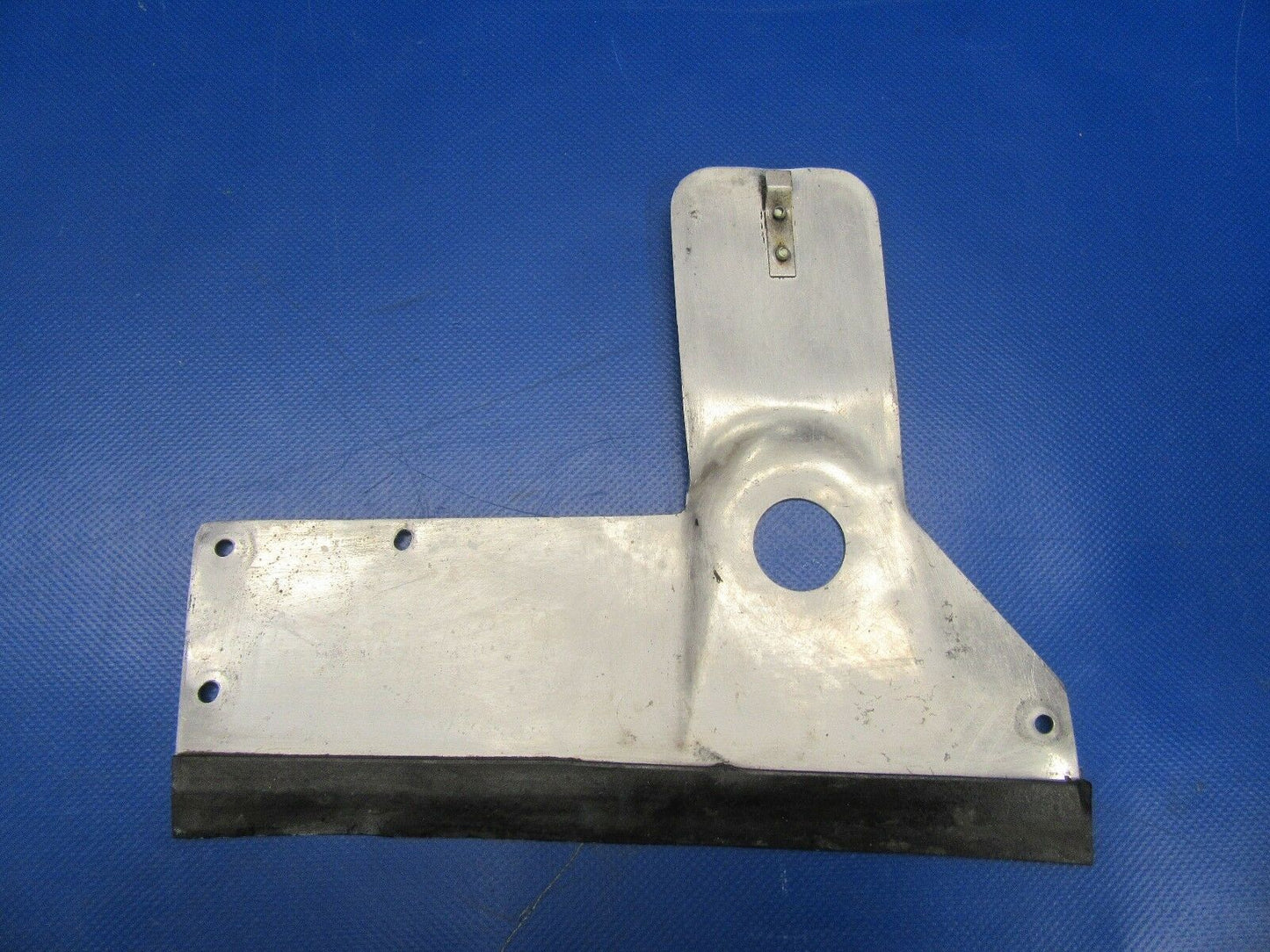 Beech Baron 95-B55 Cover Assy Jack Pad RH P/N 000-100100-2 (1217-87)